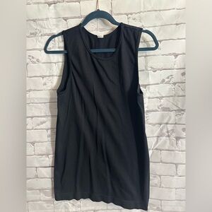 Black Parallel Sleeveless Top